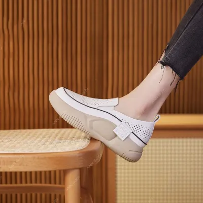 FLORAL FOOTPRINTS WOMEN’S CASUAL SHOE